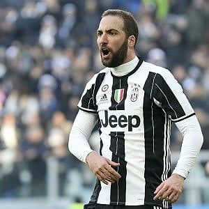 Napoli, i tifosi aspettano Higuain al San Paolo due volte in pochi giorni: il 2 aprile il campionato, il 5 la Coppa Italia