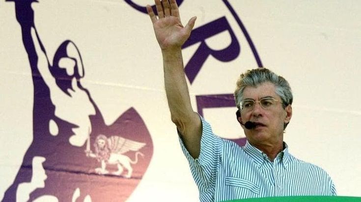 Umberto Bossi è morto, il leader della Lega che ha stravolto la politica italiana