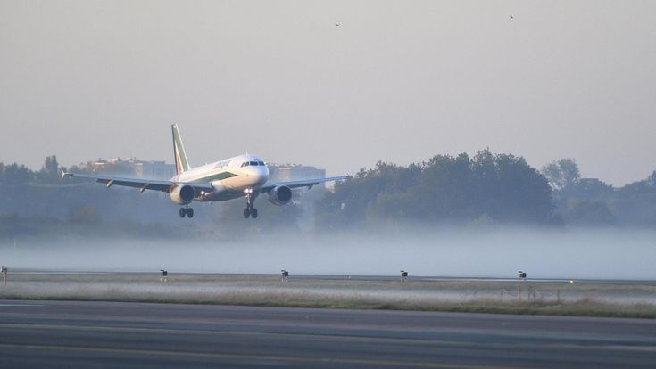 Il piano del super commissario Alitalia, meno esuberi e intesa con Lufthansa