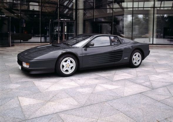 Livrea #53, ispirata alla Ferrari Testarossa del 1984