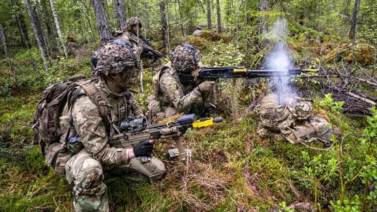 “Cittadini, preparatevi alla guerra e a fare sacrifici”: l’appello del capo dell’esercito britannico