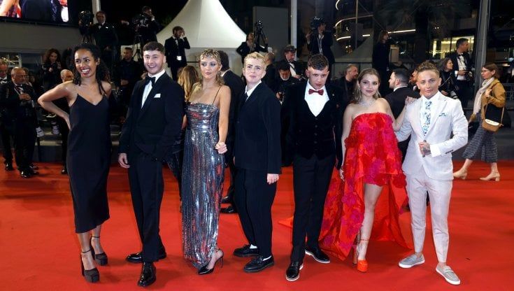 'How to have sex', a Cannes la "prima volta" tra mare, party e quel sottile concetto del consenso