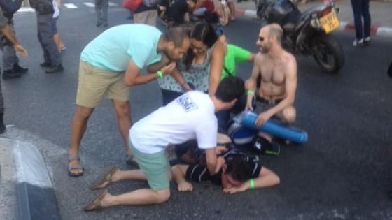 Sei accoltellati al Gay Pride di Gerusalemme. Arrestato ultra-ortodosso: colpì anche 10 anni fa