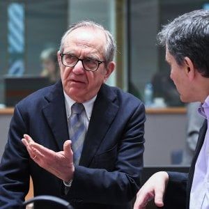 Padoan: "L'Italia dopo il voto è un elemento di incertezza per la Ue"