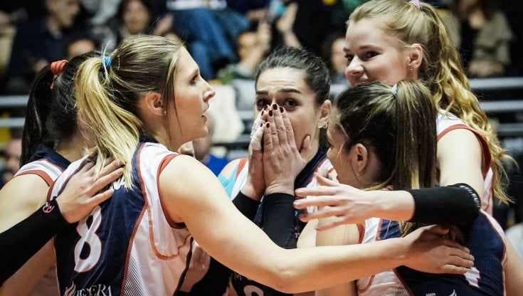 Volley, Chieri sfiora la perfezione adesso la Challenge Cup è davvero a un passo
