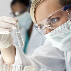 Fossano, insegnante d'asilo colpita da meningite: famiglie preoccupate