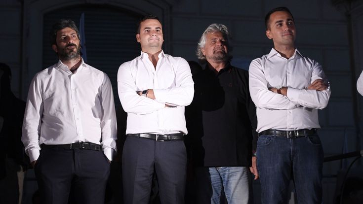 Fico e Di Maio: le due voci del M5S al Circo Massimo che  aspetta  Grillo