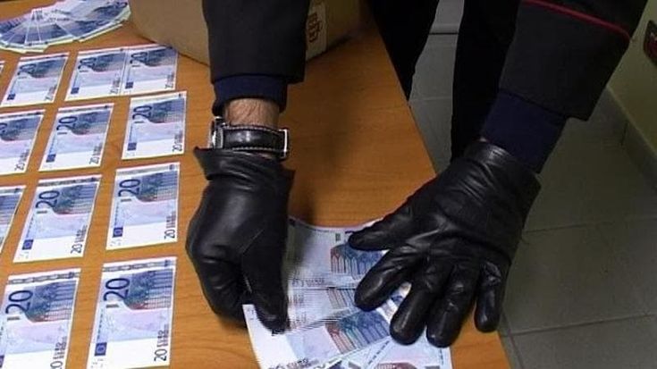 Scommesse online, appartamenti e b&b: a Bari boss e insospettabili nel business del riciclaggio
