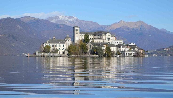 Lago d’Orta, quando un ecosistema rinasce e diventa un simbolo