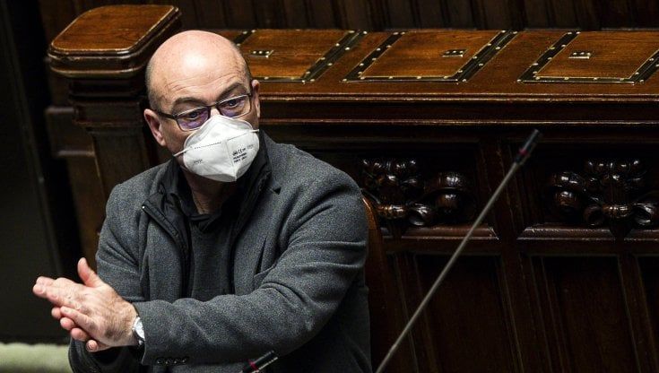 Cingolani: "Il metano colmerà il gap tra produzione di energia rinnovabile e consumi"