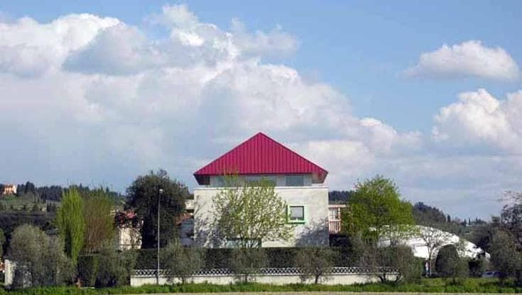 Empoli, è in vendita Casa Cei: l'unica villa progettata in Italia da Ettore Sottsass