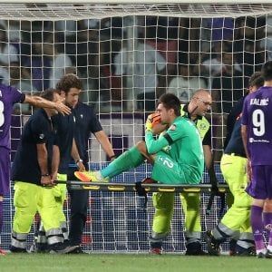 Fiorentina, spavento per Tatarusanu: esce per un trauma cranico