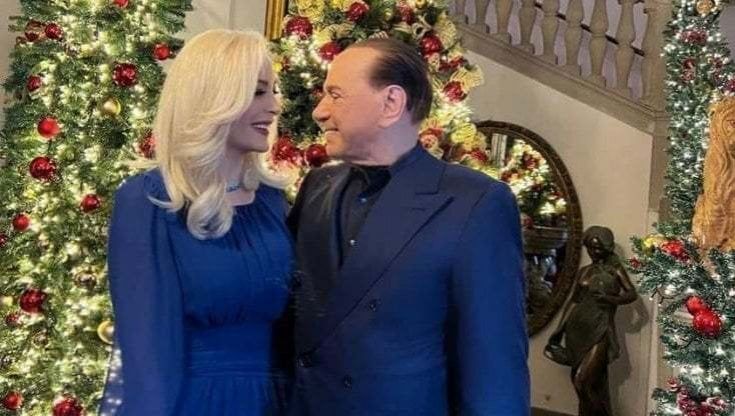 Berlusconi, il romanzo di Marta Fascina, la favorita del Cavaliere testimone del tramonto