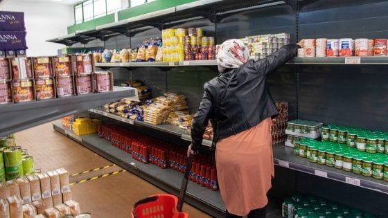 A San Giuliano il nono Emporio della solidarietà: spesa gratis per chi non ce la fa 