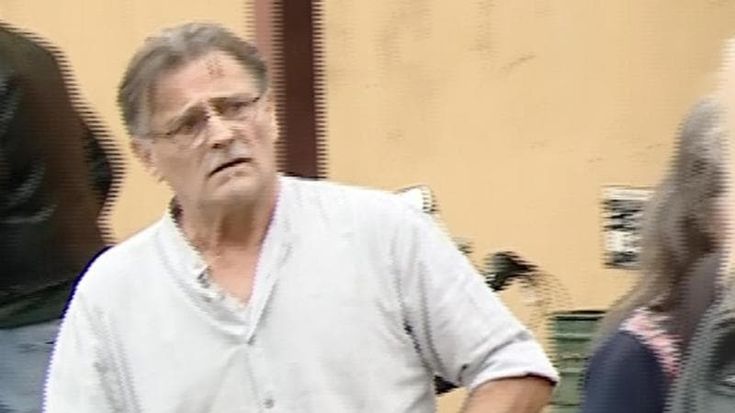 L’ultima verità del padre di Sempio: “Quel giorno era a casa con me”