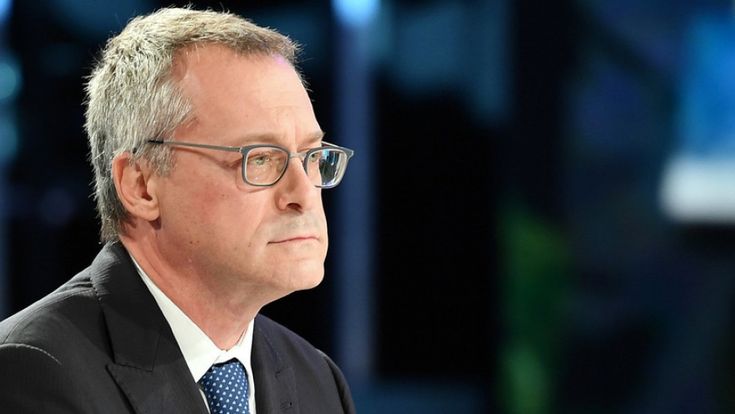 Bonomi: “Pronti ad aprire le fabbriche per immunizzare dipendenti e familiari”