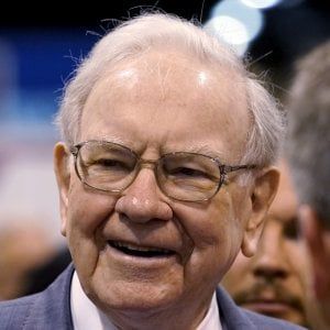 Buffett benedice gli stress test Fed: dalle banche Usa in arrivo 1,6 miliardi