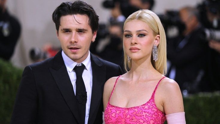 Dalla reunion delle Spice Girls all'abito da sposa: tutto sul matrimonio di Brooklyn Beckham e Nicola Peltz 