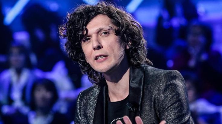 Femminicidi, al premio Carli il live di Ermal Meta “Vietato morire”