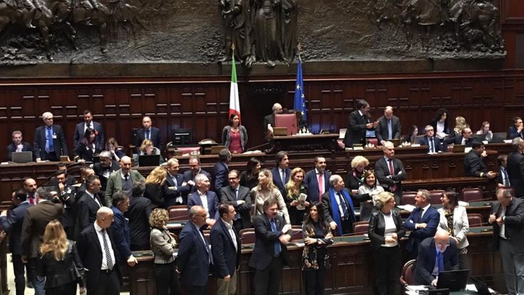 Decreto sicurezza, Nuova fronda tra i deputati del M5S. In 18 chiedono modifiche