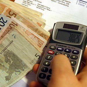 Istat: inflazione in aumento, corre il carrello della spesa