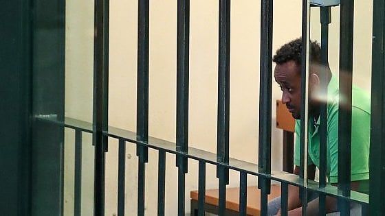 Caltanissetta, resta al centro rimpatri l'eritreo scambiato per il trafficante d'uomini Mered