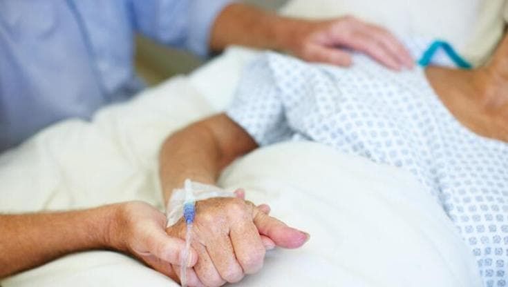 Cure palliative o suicidio assistito, rimettere al centro la volontà del paziente