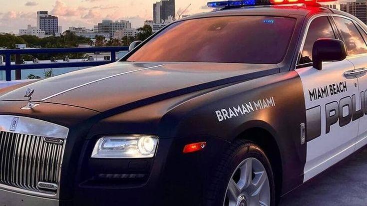 Altro che Miami Vice: arriva la Rolls di pattuglia per la polizia