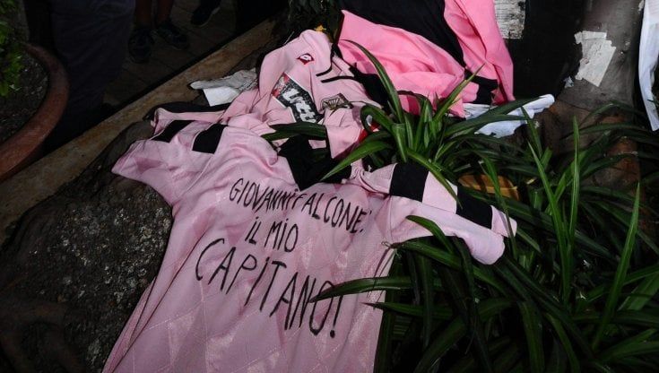 Il 23 maggio dei palermitani in rosanero: "Il nostro omaggio in campo a Falcone"