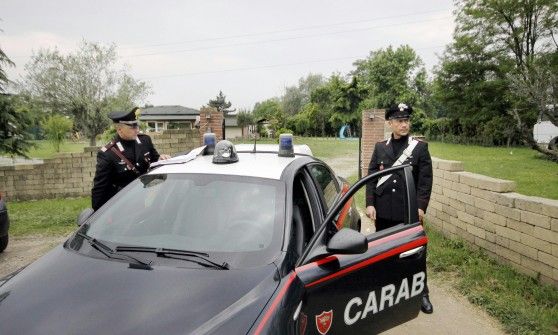 Cadavere trovato in un ruscello in collina
