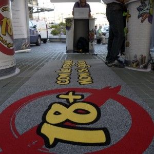 "Con le regole non si gioca", a Firenze la campagna 18+