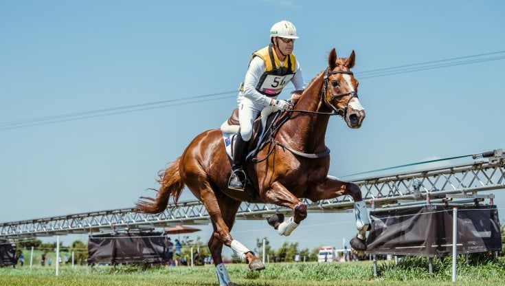 Completo: nel 2022 i mondiali in Italia. Tutto quello che c’è da sapere sulla disciplina equestre più spettacolare
