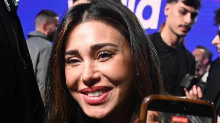 Non giudichiamo Belen, la sofferenza merita rispetto