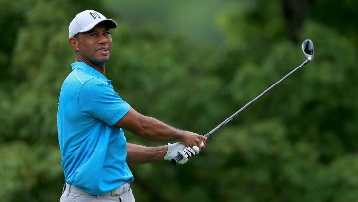 Golf, Tiger Woods torna dopo l'incidente: col figlio sul green del PNC Championship