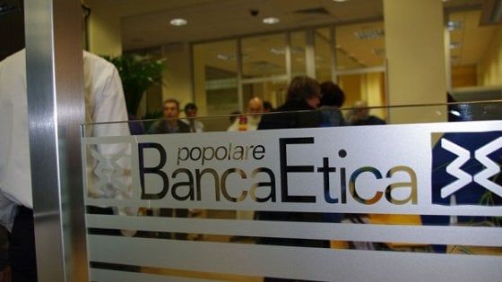 Banca Etica, meno utili ma più credito e poche sofferenze nel semestre