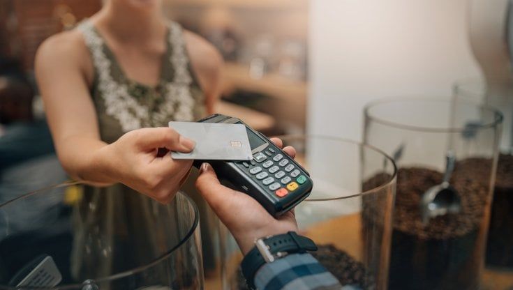 Commercio e servizi, allarme di Confcommercio: “Rischio chiusura per 7.800 imprese”