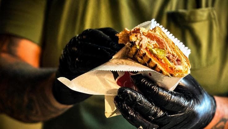 “Ristorante? Meglio il food truck: vendo panini calabresi e guadagno il 50% in più”