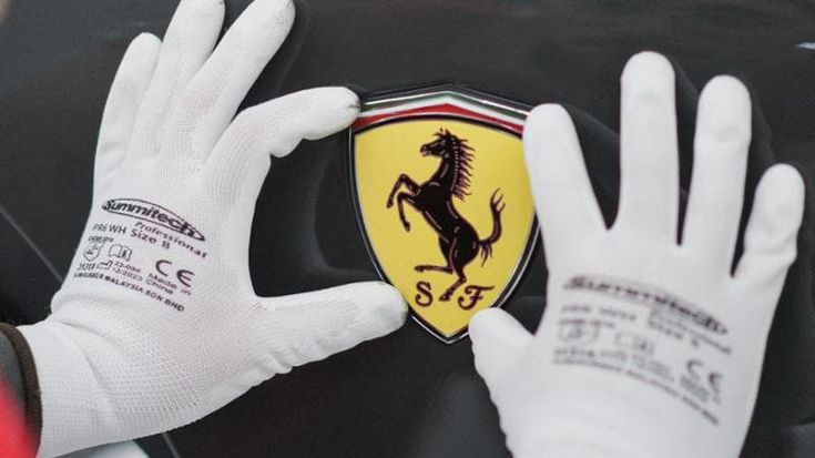 Ferrari, l'accordo Usa Ue azzera l'impatto dei dazi. Ma il titolo cala in Borsa