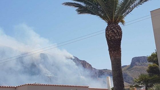 Nuovo incendio a San Vito Lo Capo, evacuate dieci famiglie