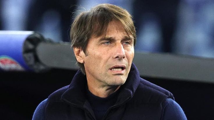Tra Danilo e Felipe Luiz spunta Martinez Quarta