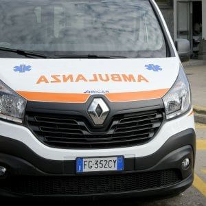 Agrigento, anziano travolto dalla folla in fuga durante la sagra: morto dopo tre giorni