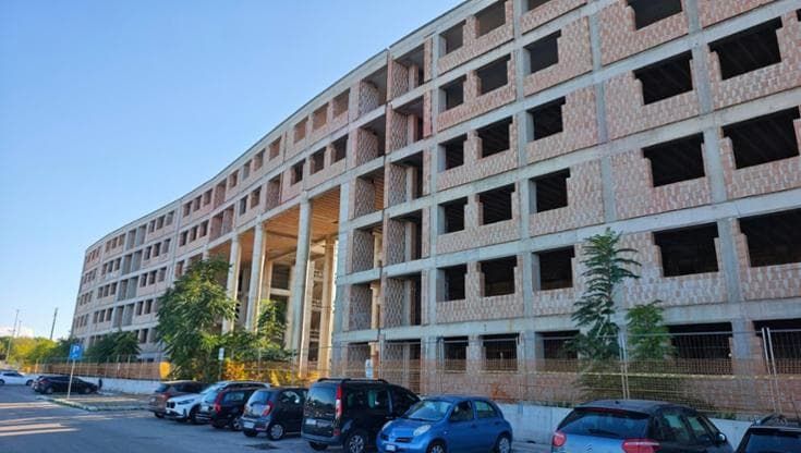 Bari, da saracinesca di cemento a casa per 100 famiglie: via libera alla rigenerazione a Mungivacca