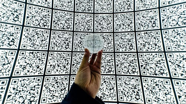 Il Qr Code compie 30 anni: “Fu ispirato dalla dama”