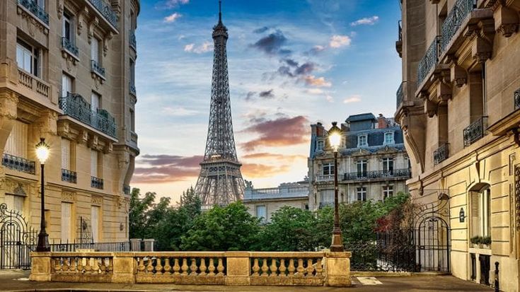 Weekend a Parigi? Servono 800 euro: è la città europea più cara per i turisti
