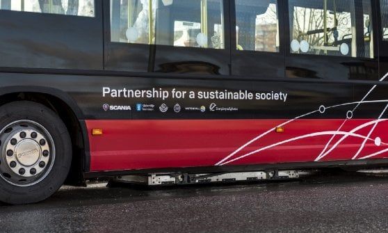 L’autobus del futuro? E’ ibrido-elettrico e si ricarica in wireless in pochi minuti