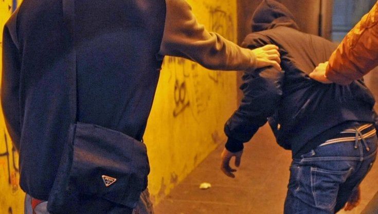 Antoine: "Io vittima di una baby gang per un pacchetto di patatine" 