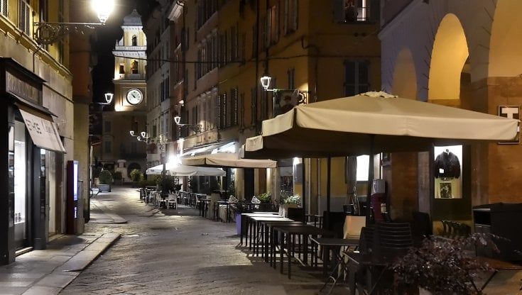 Coronavirus, Emilia-Romagna diventa zona arancione. A Parma nuovi contagi in calo