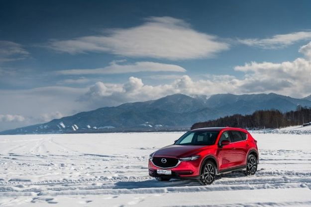 Mazda show sul lago Bajkal in Siberia 