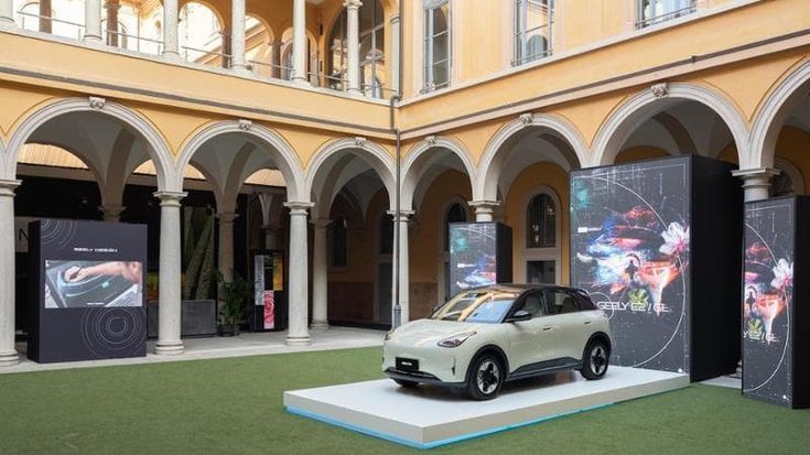 Geely, c'è un' Anima Mundi dietro la nuova E2, l'auto del “Rinascimento tecnologico”