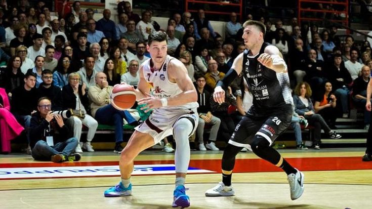 Trapani vuole blindare il primo posto. Antonini pensa a Repesa general manager
